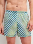 Le mannequin Homme porte le/la Boxershorts, lot de 2 en 100% coton de couleur Vert, À motifs, de la série Cotton Special de CALIDA, Vue arrière