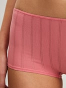 Women model is wearing High Waist Panty made of Cotton in Pink, Lace from the Etude Xtra series by CALIDA, Detail