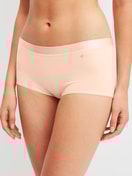 Women model is wearing Shorty regular cut made of Cotton in Pink, Unicoloured from the Cate series by CALIDA, Front view