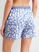 Le mannequin Femme porte le/la Short de pyjama en 100% coton de couleur Bleu, Floral, de la série Favourites Ocean de CALIDA, Vue arrière