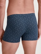 Le mannequin Homme porte le/la Boxer brief en TENCEL™ de couleur Bleu, À motifs, de la série Focus Trend de CALIDA, Vue arrière