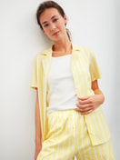 Le mannequin Femme porte le/la Short de pyjama en 100% coton de couleur Jaune, Unicolore, de la série Favourites Ocean de CALIDA, Image supplémentaire