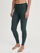 Damen-Model trägt Leggings aus Baumwolle in Grün, Einfarbig aus Serie Natural Comfort von CALIDA, Vorderansicht