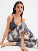 Le mannequin Femme porte le/la Leggings en Coton de couleur Gris, Floral, de la série Elastic Trend de CALIDA, Image supplémentaire