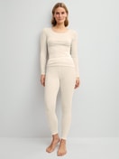 Women model is wearing Wool and silk leggings made of Wool in Beige, Unicoloured from the True Confidence series by CALIDA, Outfit