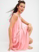 La modella / Il modello Donna indossa Camicia da notte, lunghezza 125 cm in Cotone di colore Rosa, Tinta unita, della serie Favourites Beach di CALIDA, Immagine aggiuntiva