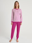 Women model is wearing Pyjama with cuff made of 100% Cotton in Pink, Patterned from the Cotton Special series by CALIDA, Front view