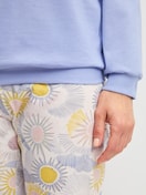Women model is wearing Pyjama with cuff made of 100% Cotton in Blue, Patterned from the EDITION 85 series by CALIDA, Detail
