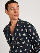 Pyjama boutonné sur toute la longueur