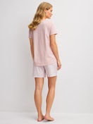 Le mannequin Femme porte le/la Pyjama court en 100% coton de couleur Rose, Floral, de la série Cotton Special de CALIDA, Vue arrière