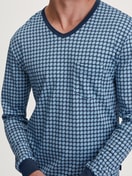 Men model is wearing Pyjama with cuff made of 100% Cotton in Blue, Checked from the Relax Streamline 2 series by CALIDA, Detail