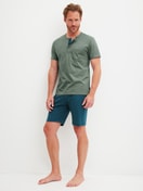Men model is wearing Short pyjama made of 100% Cotton in Green, Patterned from the Relax Imprint 1 series by CALIDA, Front view