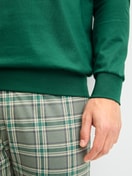 Men model is wearing Pyjama with cuff made of 100% Cotton in Green, Checked from the Relax Imprint 2 series by CALIDA, Detail