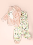 Le mannequin Enfant porte le/la Pyjama avec bords élastiques en 100% coton de couleur Rose, , de la série Toddlers Easter de CALIDA, Image supplémentaire