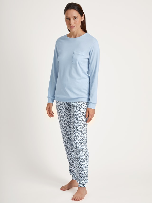 Pyjama with cuff