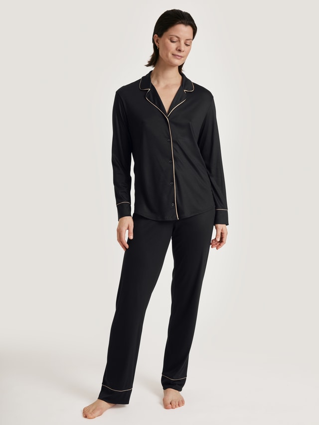 Button-through pyjamas made from TENCEL™ modal and silk