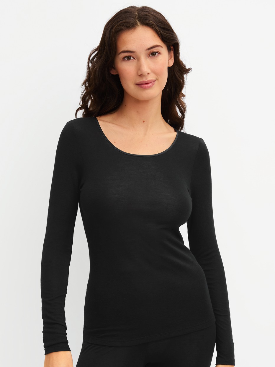 Women model is wearing  made of Wool in Black, Unicoloured from the True Confidence series by CALIDA, Front view