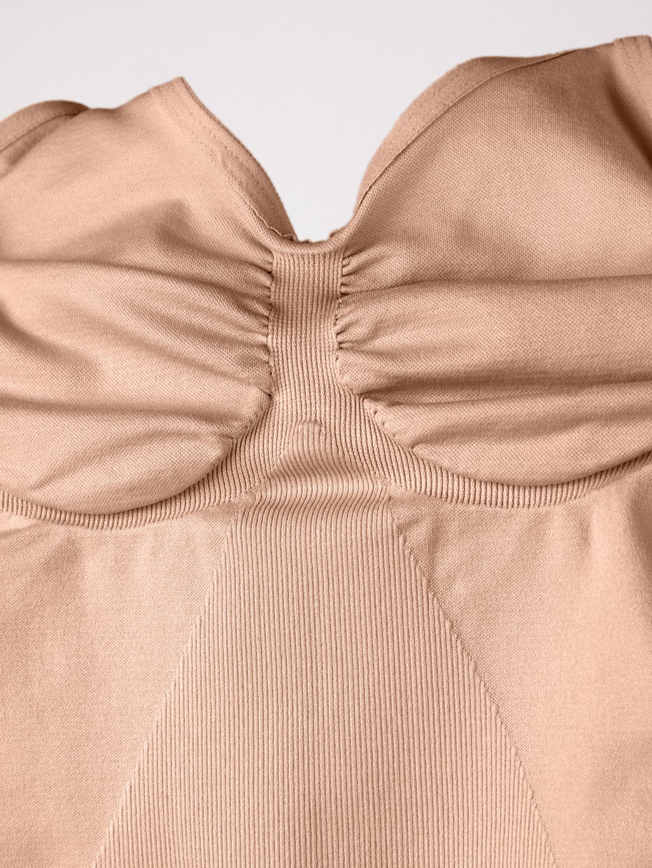 Women model is wearing Shapewear bodysuit made of Polyamide in Pink, Unicoloured from the Seamless Shape series by CALIDA, Additional Image