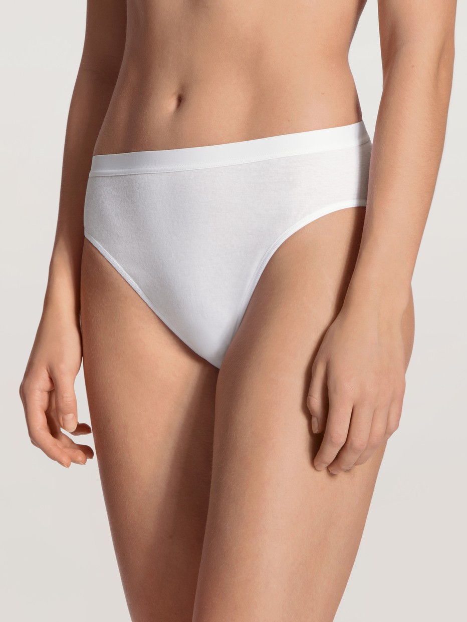 Women model is wearing  made of 100% Cotton in White, Unicoloured from the Light Duo series by CALIDA, Front view