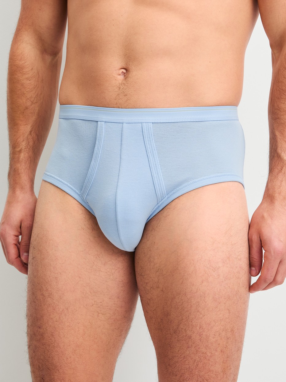 Men model is wearing Classic brief with fly made of 100% Cotton in Blue, Unicoloured from the Twisted Cotton series by CALIDA, Front view