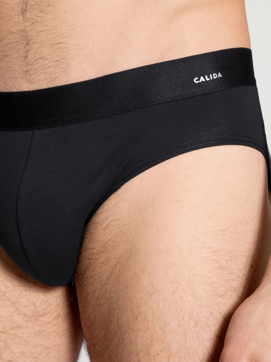 Brief