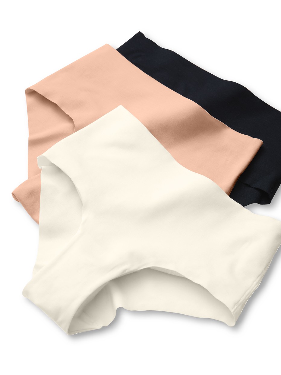 Women model is wearing Brief made of Modal in Pink, Unicoloured from the Natural Skin series by CALIDA, Additional Image