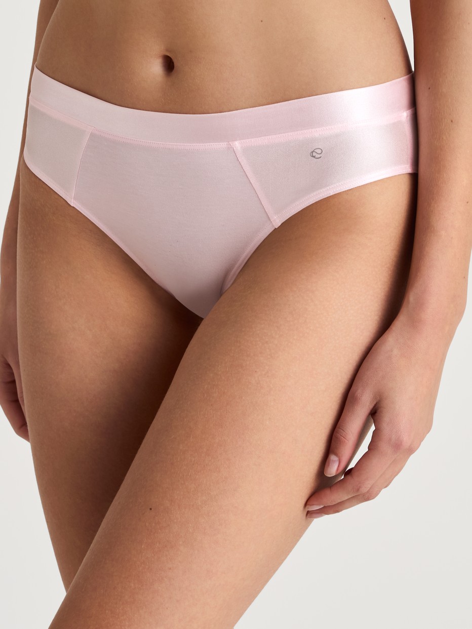 Brief