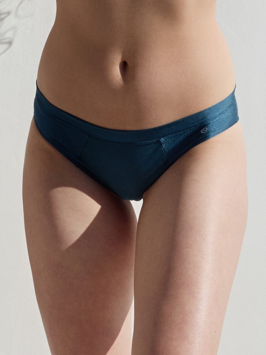 Brief