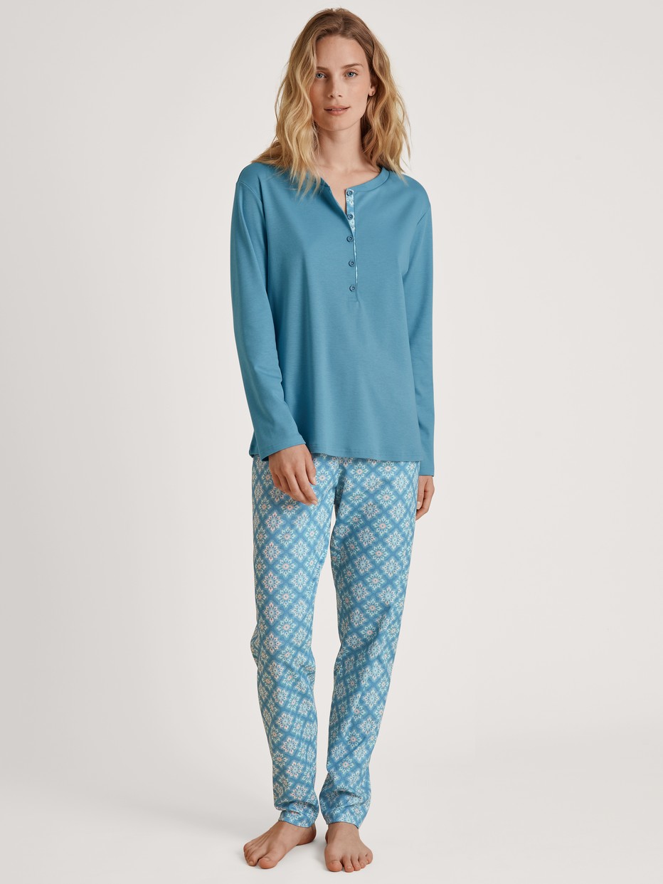 Pyjama, lang