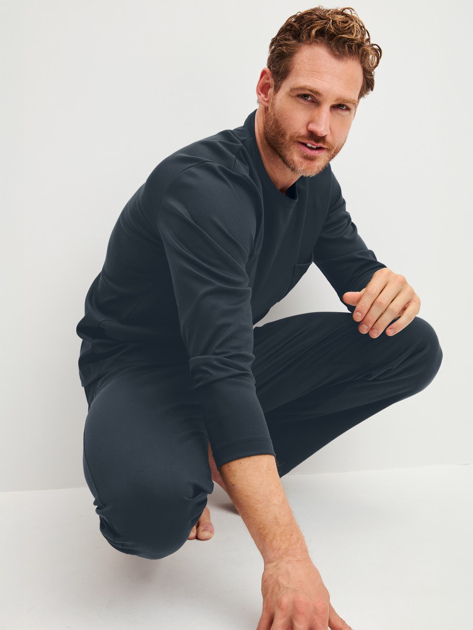 Men model is wearing  made of 100% Cotton in Blue, Unicoloured from the Relax Cosy Vibes 3 series by CALIDA, Additional Image