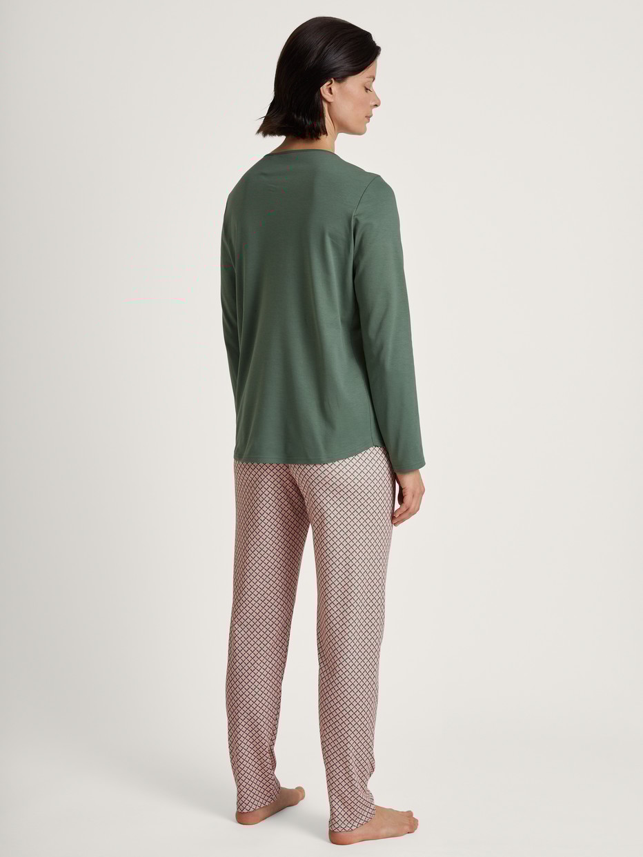 Pyjama, lang