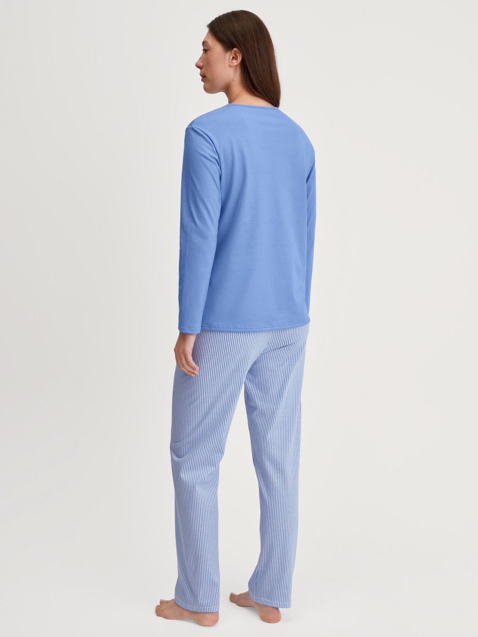 Pyjama, lang