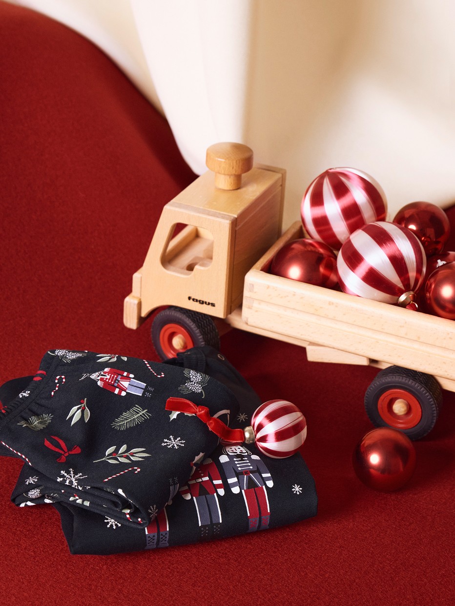 Kids - Pyjama with cuff made of 100% Cotton in Blue, Patterned, from the Family & Friends series by CALIDA, Detail