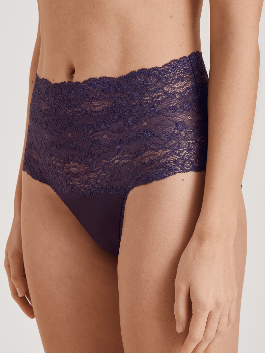 CALIDA Sensual Secrets Slip avec dentelle taille haute