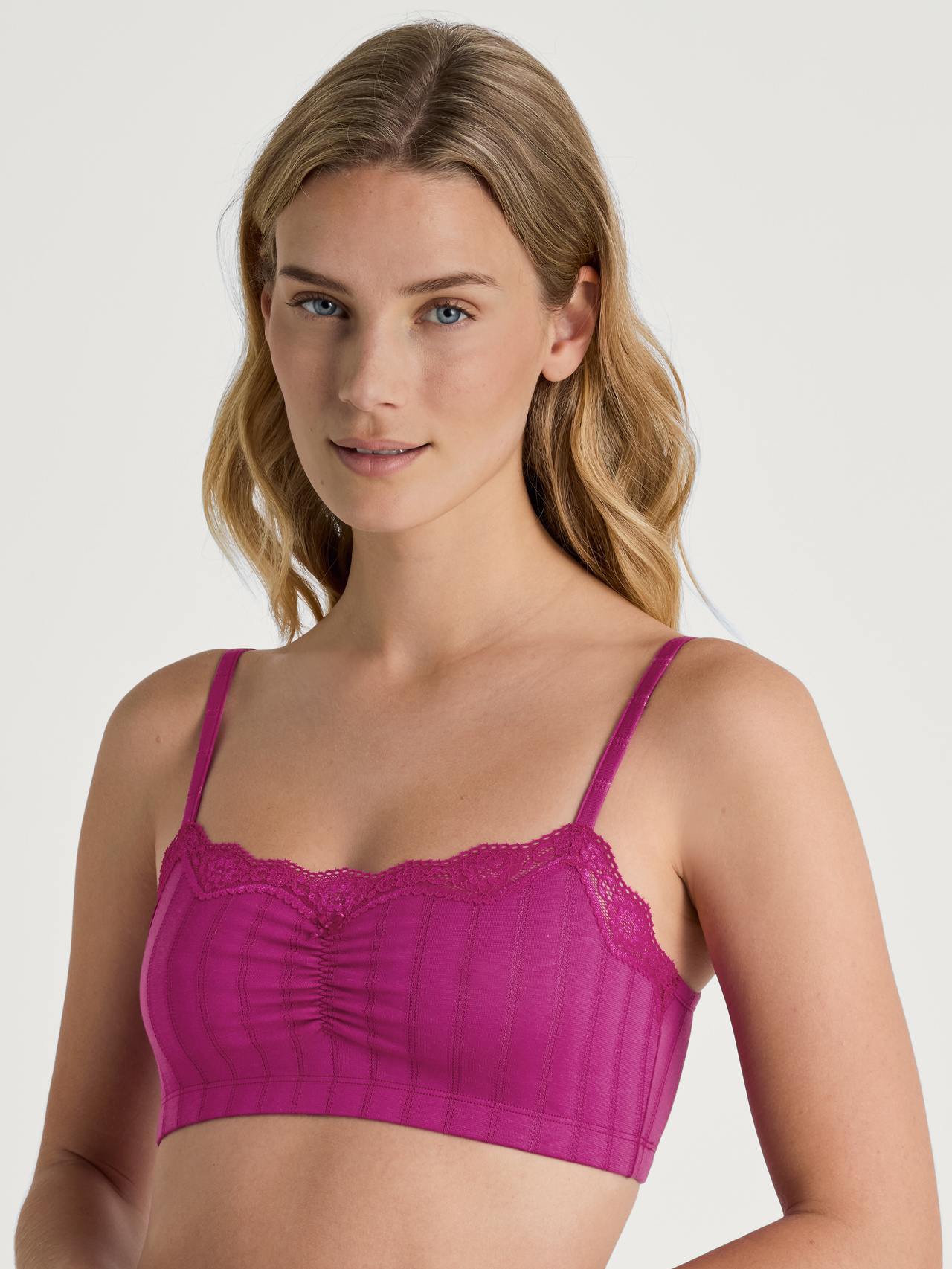 CALIDA Etude Toujours Bustierfür Damen, XS, Violett,Rosa, Liaison aus bester Baumwolle und verspielter Spitze
