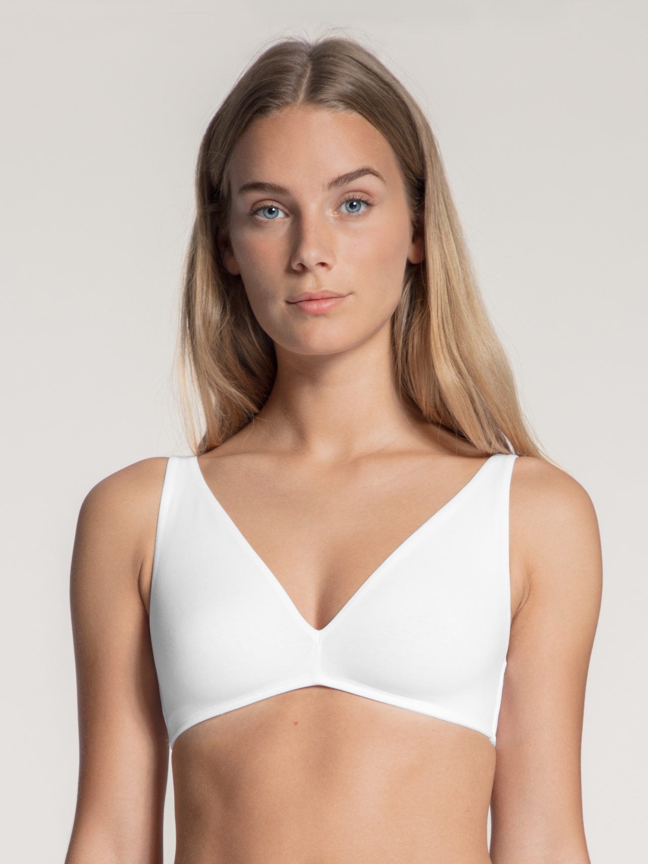 CALIDA Natural Comfort Soft-BH ohne Bügelfür Damen, 80B, Weiß, Beste Baumwolle, kompromissloser Komfort für jeden Tag