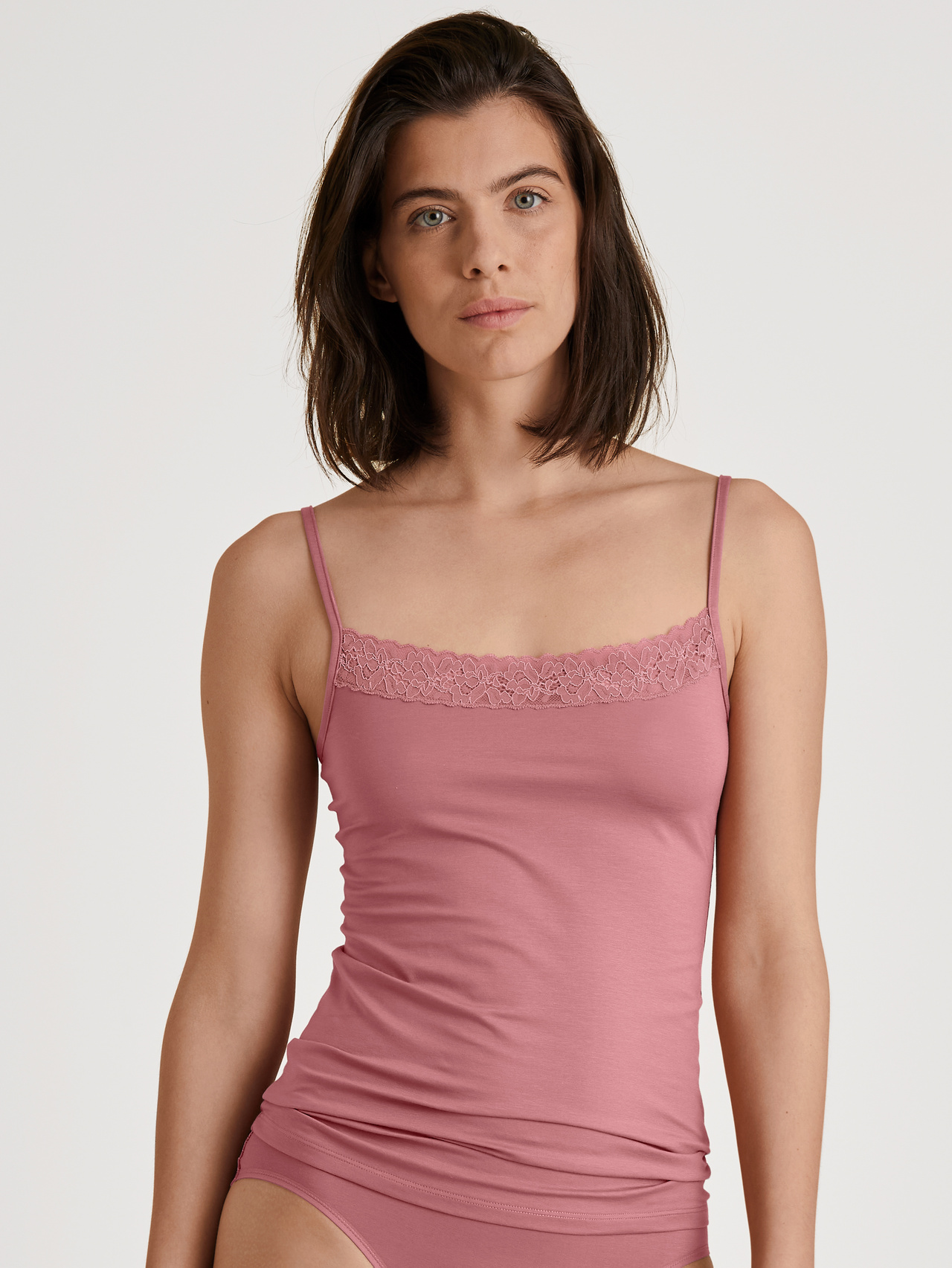 CALIDA Nat. Comfort Xtra Spaghetti-Topfür Damen, M, Rosa, Beste Baumwolle, zarte Spitze, kompromissloser Komfort