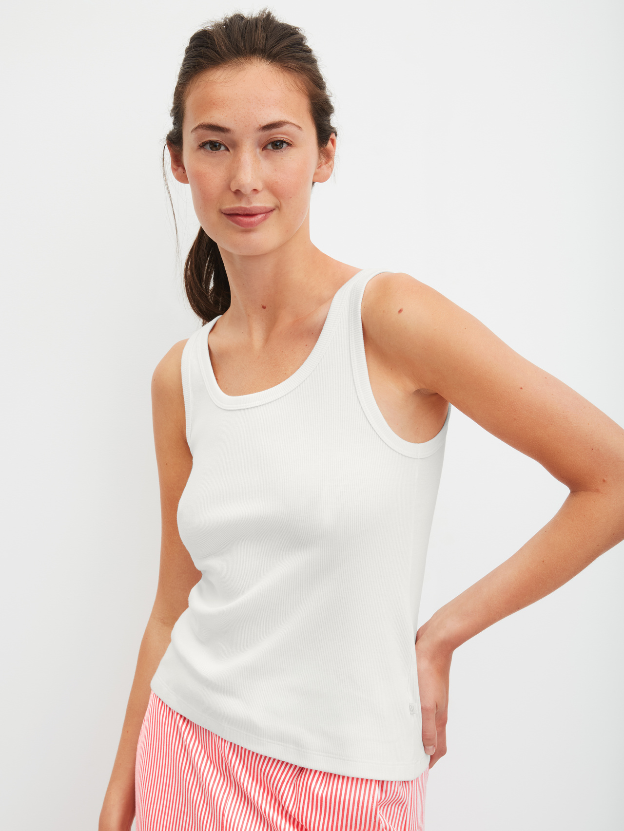 CALIDA Favourites Beach Tank-Topfür Damen, S, Weiß, Lässige Sommer-Essentials mit natürlicher Leichtigkeit