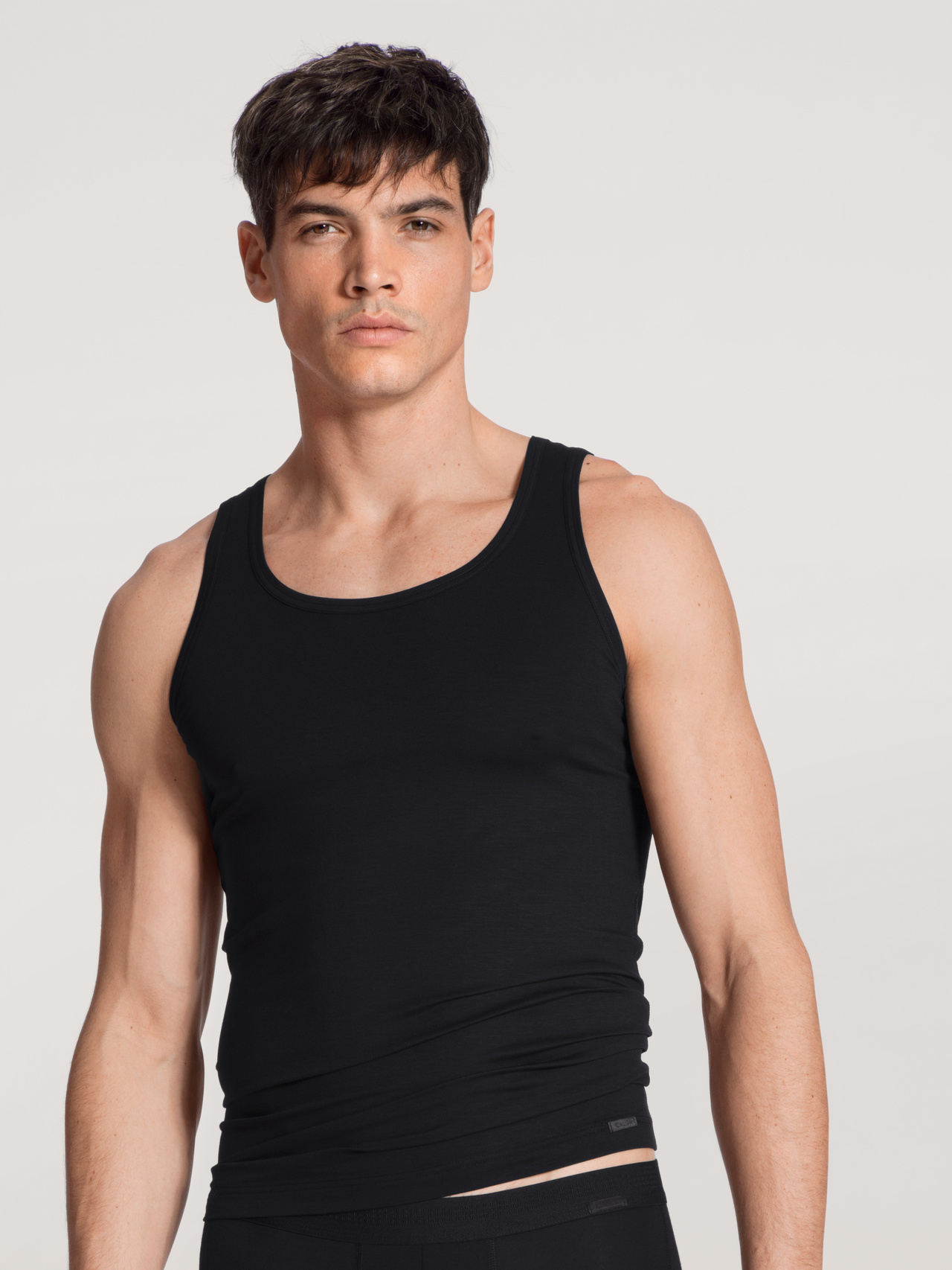 CALIDA Focus Tank-Topfür Herren, S, Schwarz, Der perfekte Material-Mix, supersoft und funktional