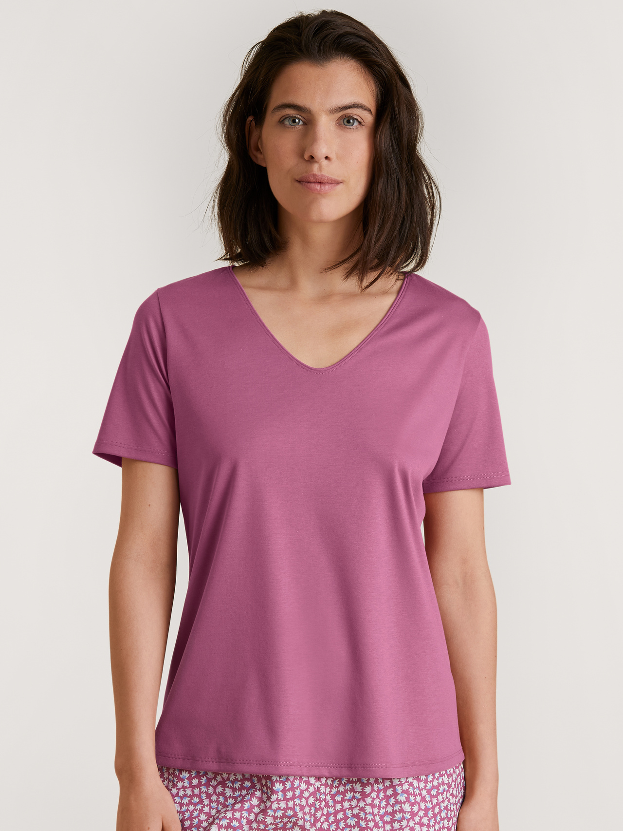 CALIDA Favourites Harmony Kurzarm-Shirt, V-Neckfür Damen, XS, Violett, One of my FAVOURITES!