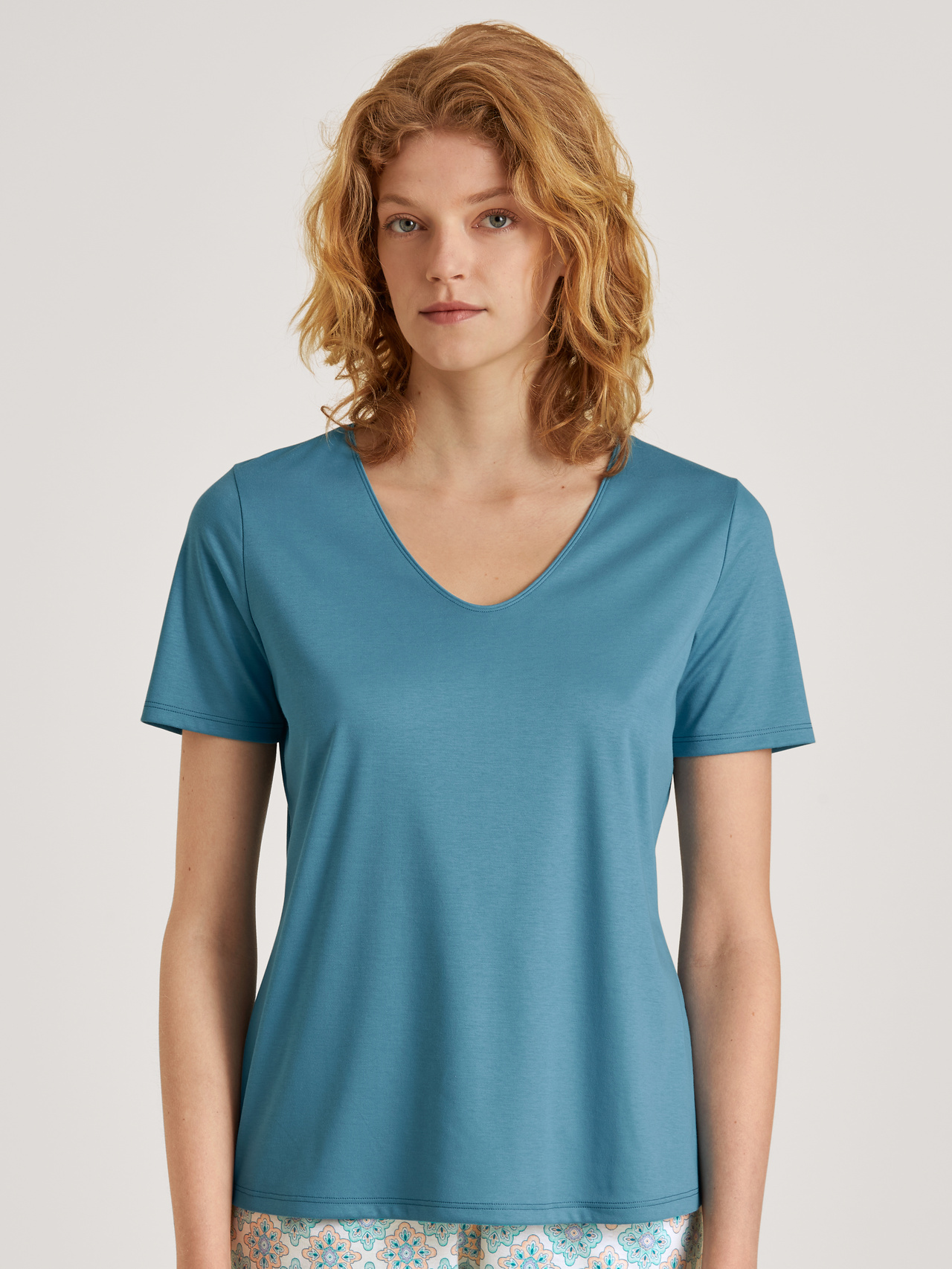 CALIDA Favourites Balance Kurzarm-Shirt, V-Neckfür Damen, XXS, Türkis, Vielseitiges V-Neck-Shirt zum Loungen