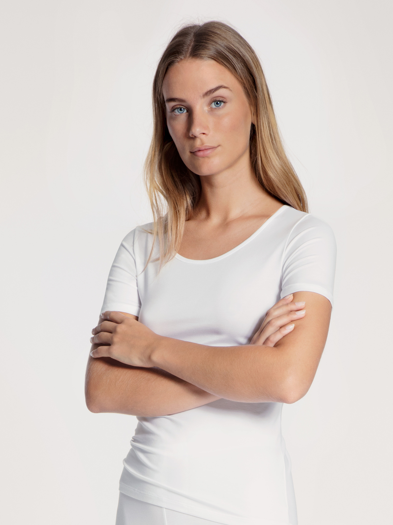 CALIDA Natural Comfort T-Shirt, Rundhalsfür Damen, XXS, Weiß, Beste Baumwolle, kompromissloser Komfort für jeden Tag