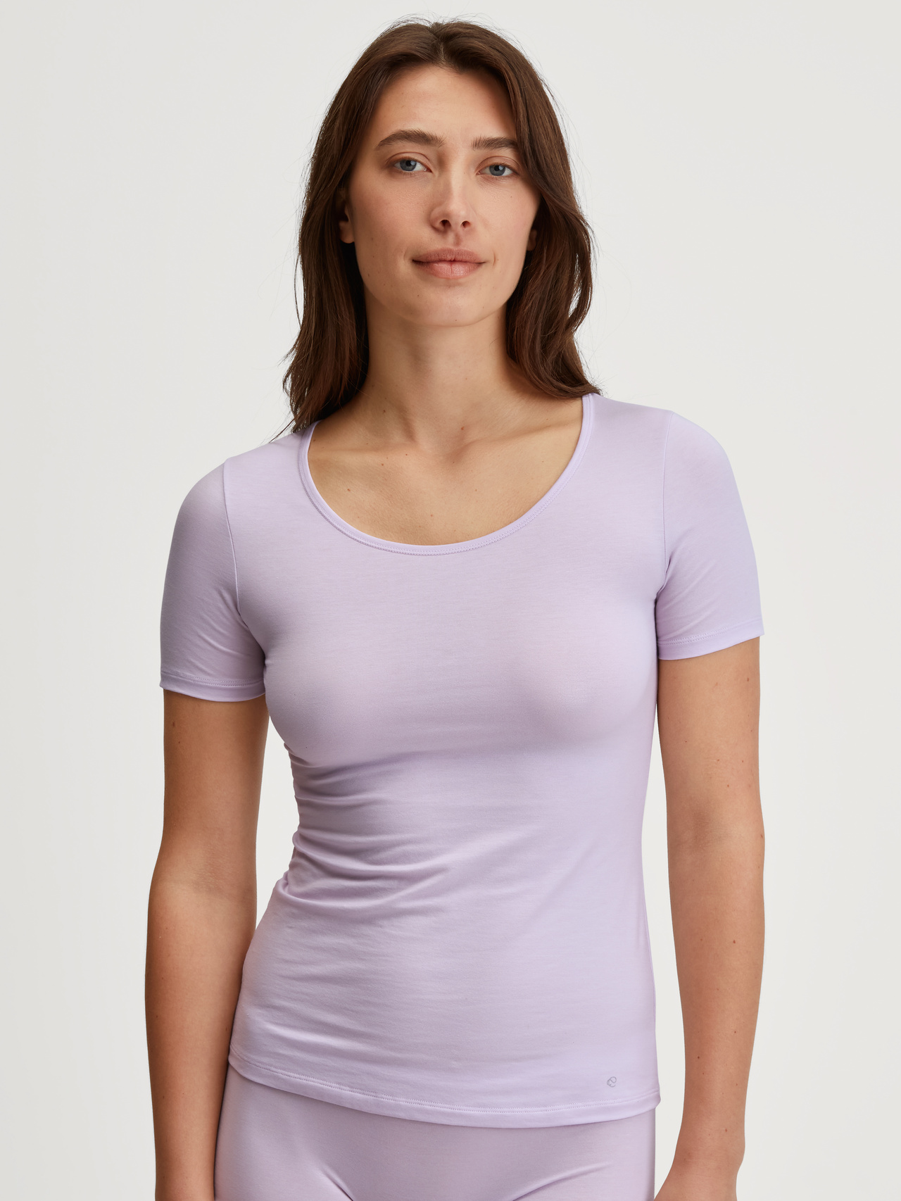 CALIDA Natural Comfort T-Shirt, Rundhalsfür Damen, XXS, Violett, Beste Baumwolle, kompromissloser Komfort für jeden Tag