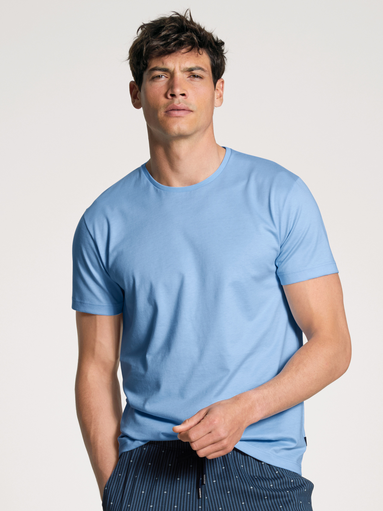CALIDA Remix Basic Sleep Kurzarm-Shirt, Rundhalsfür Herren, L, Blau, Vielfältig kombinierbar für sportlich entspannte Momente