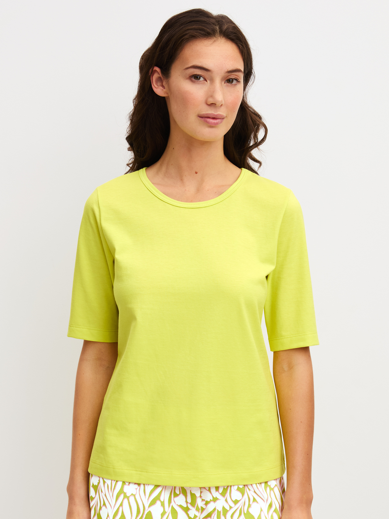 CALIDA Late Bloom M&M Kurzarm-Shirtfür Damen, M, Grün, Klare Silhouette aus seidiger Bio-Baumwolle