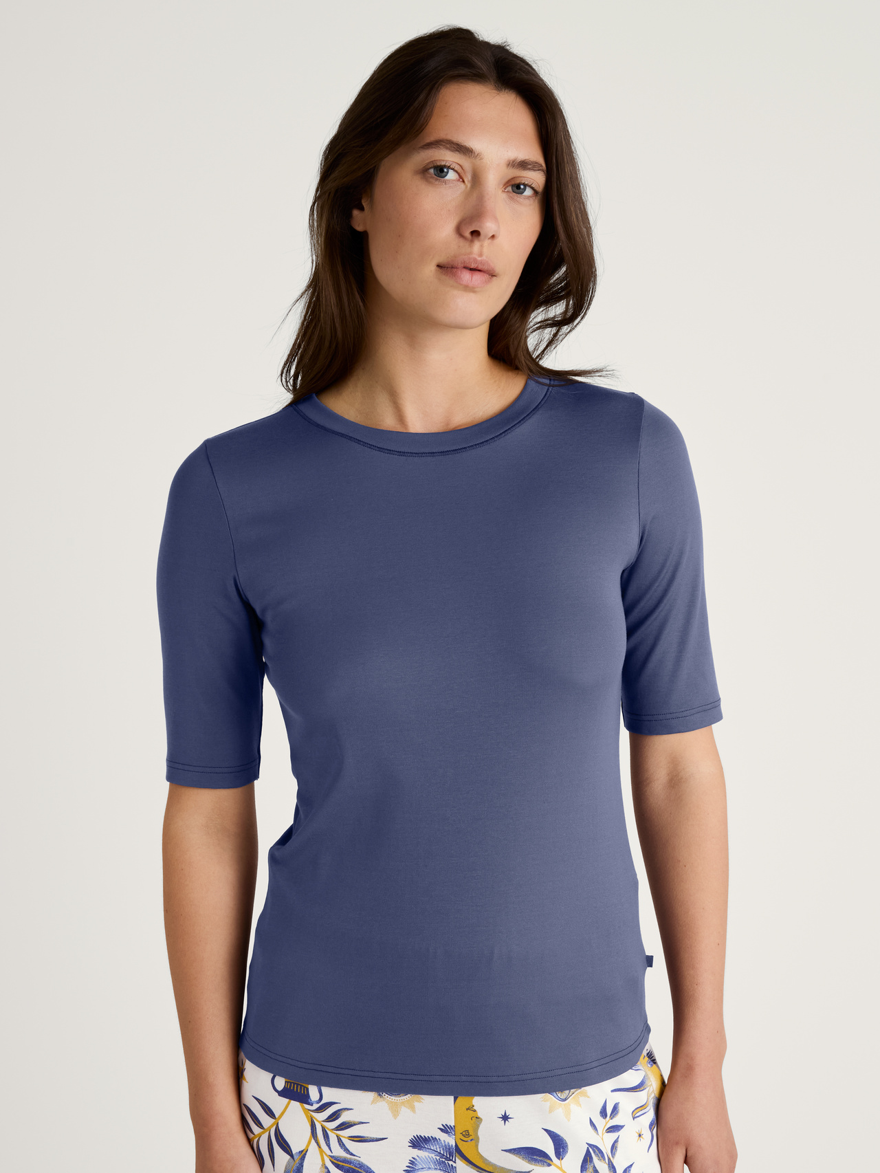 CALIDA Favourites Magic Kurzarm-Shirtfür Damen, M, Blau, magischer Print für vielfältige Mix & Match-Möglichkeiten