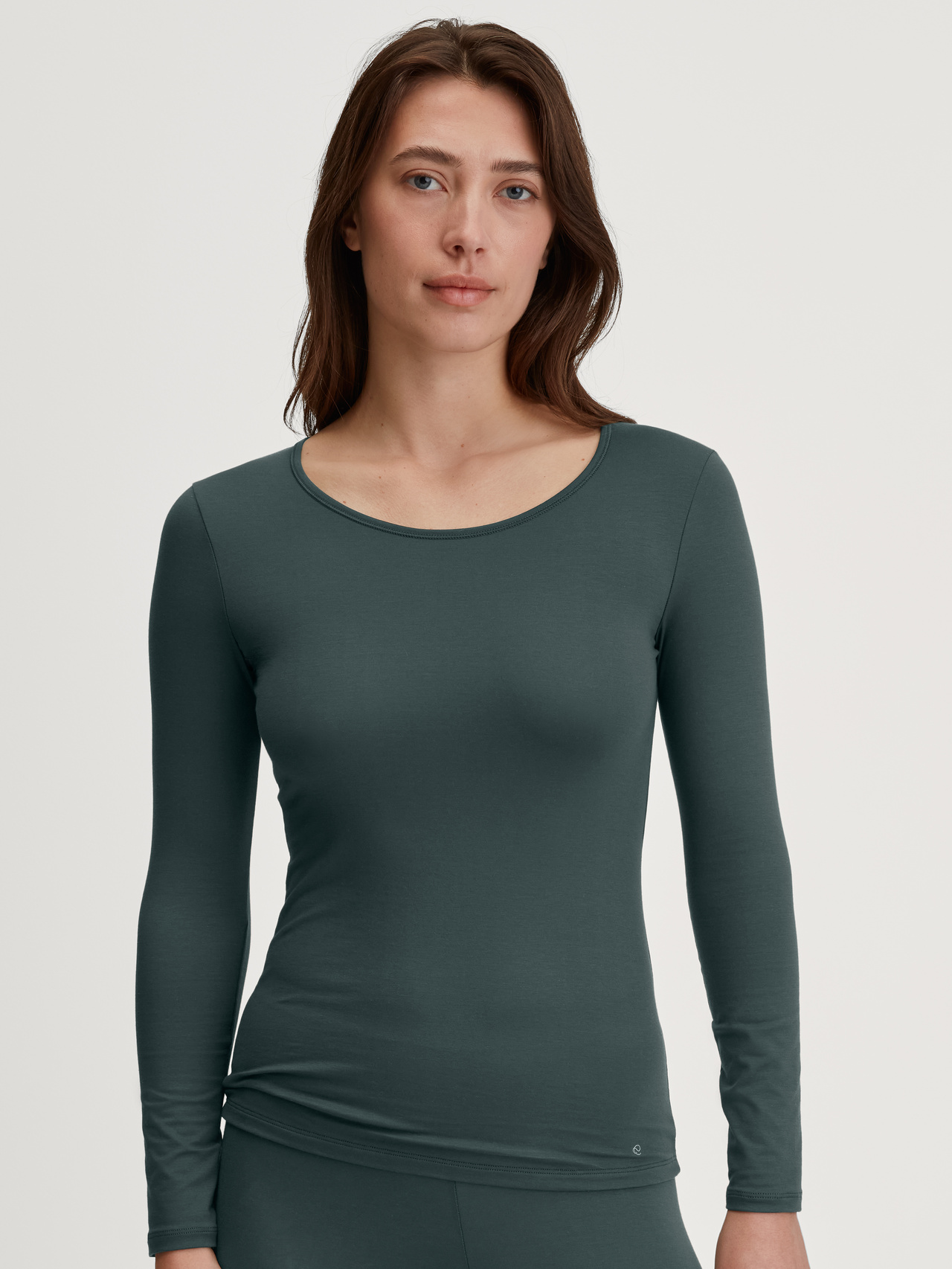 CALIDA Natural Comfort Langarm-Shirt, Rundhalsfür Damen, L, Grün, Beste Baumwolle, kompromissloser Komfort für jeden Tag