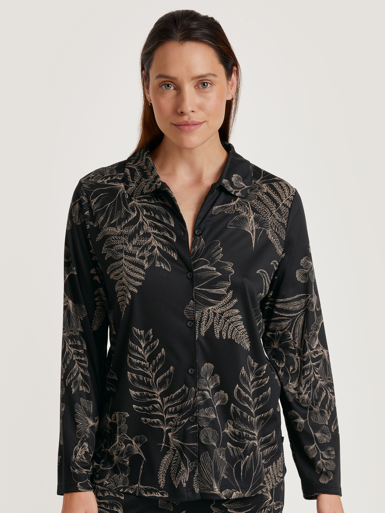 CALIDA Favourites Seduction Langarm-Shirt aus TENCEL™ Modal und Seidefür Damen, XS, Schwarz, Mix & Match: elegant, romantisch & verträumt