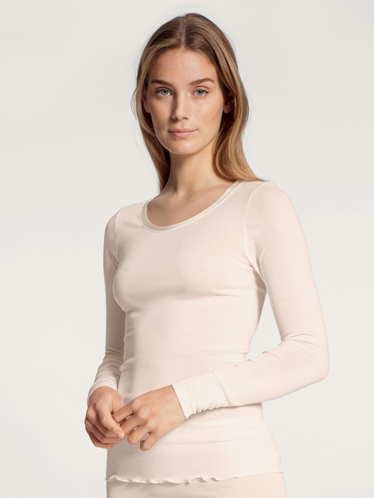 CALIDA True Confidence Langarm-Shirt aus Wolle-Seidefür Damen, S, Beige, Ein Tagtraum aus wärmender Wolle und wertvoller Seide