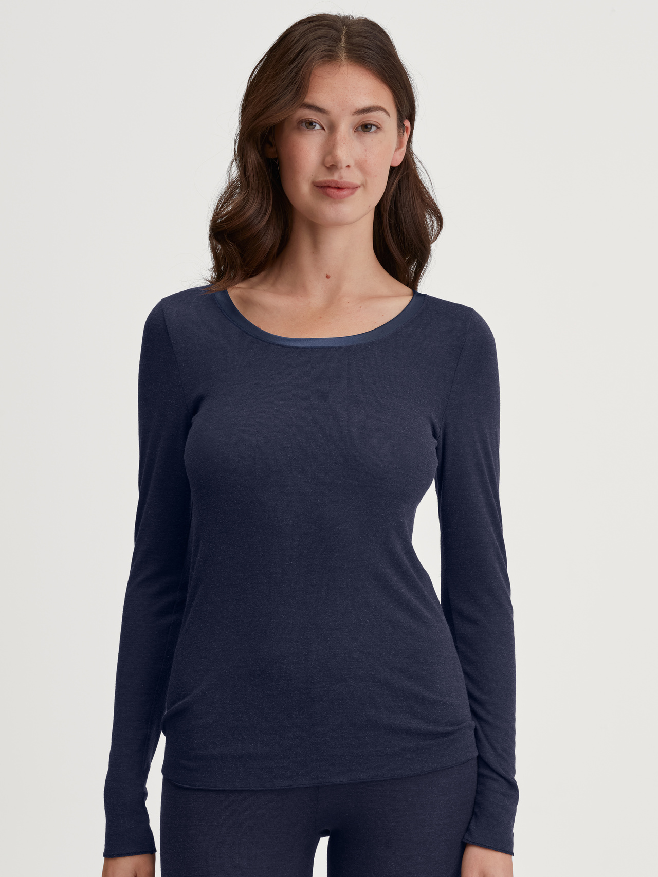CALIDA True Confidence Langarm-Shirt aus Wolle-Seidefür Damen, M, Blau, Ein Tagtraum aus wärmender Wolle und wertvoller Seide